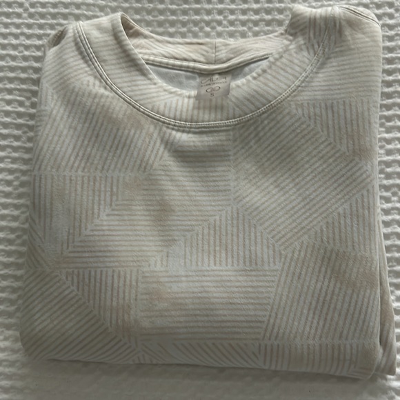 Calia by Carrie Underwood Sweatshirt - Picture 5 of 5